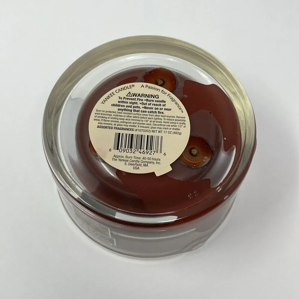 Yankee Candle Autumn Wreath‎ Scent Triple Wick Large 17 oz Glass Jar - Never Lit